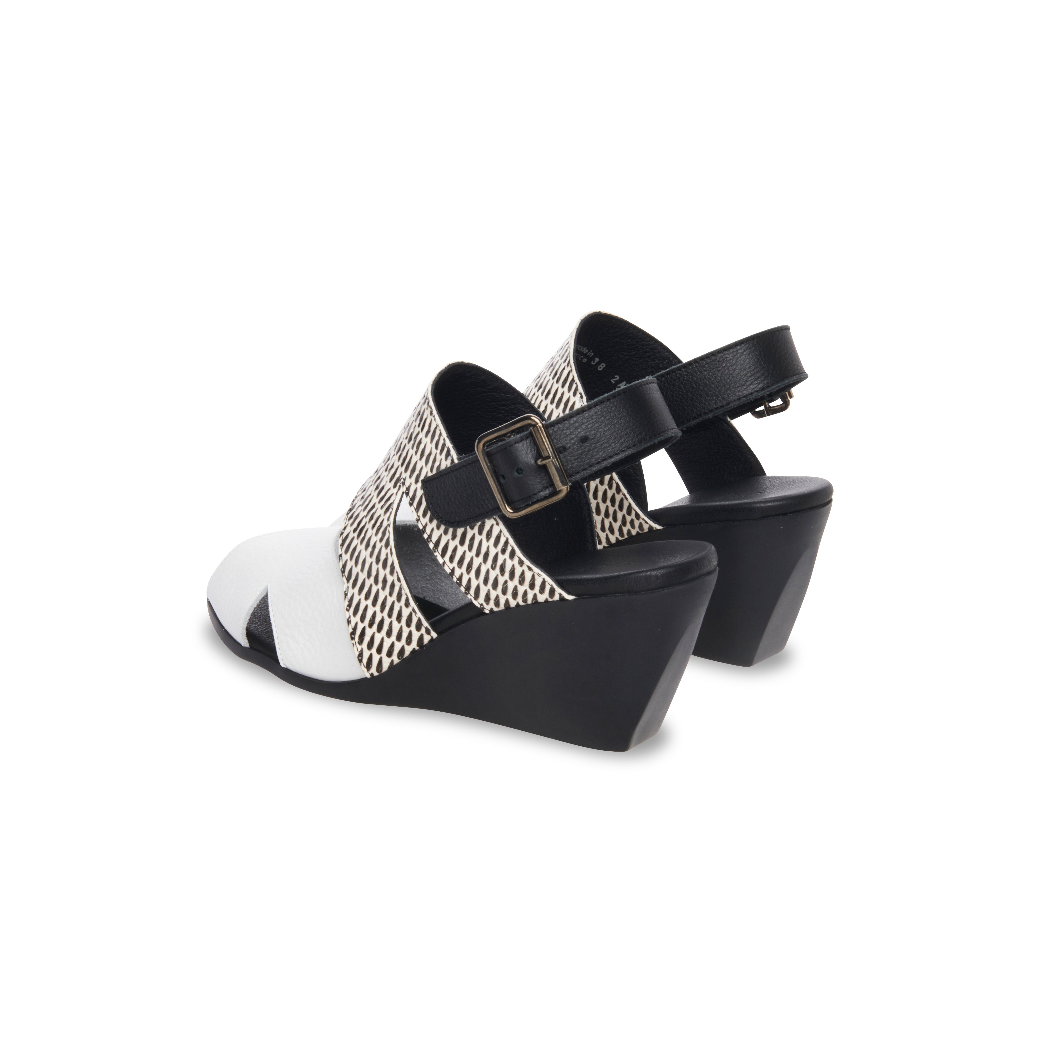 Arche / Egrini - Black