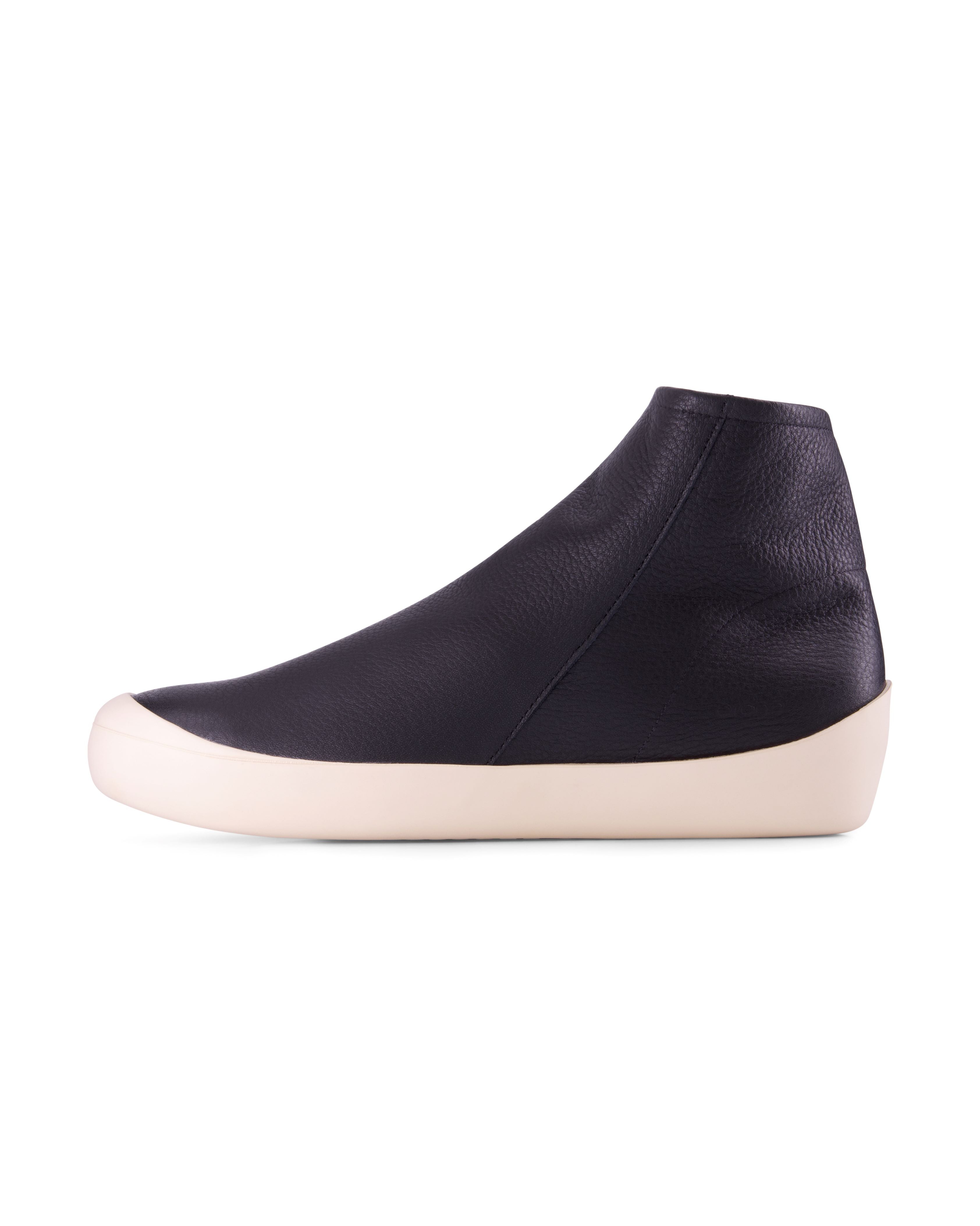 Arche / Hilkho - Black