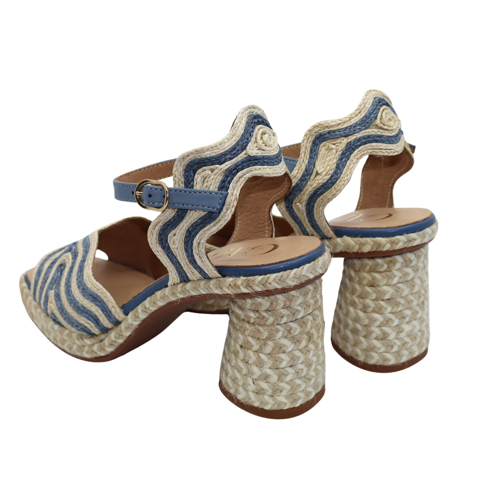 Gaimo / Danae - Blue and Natural