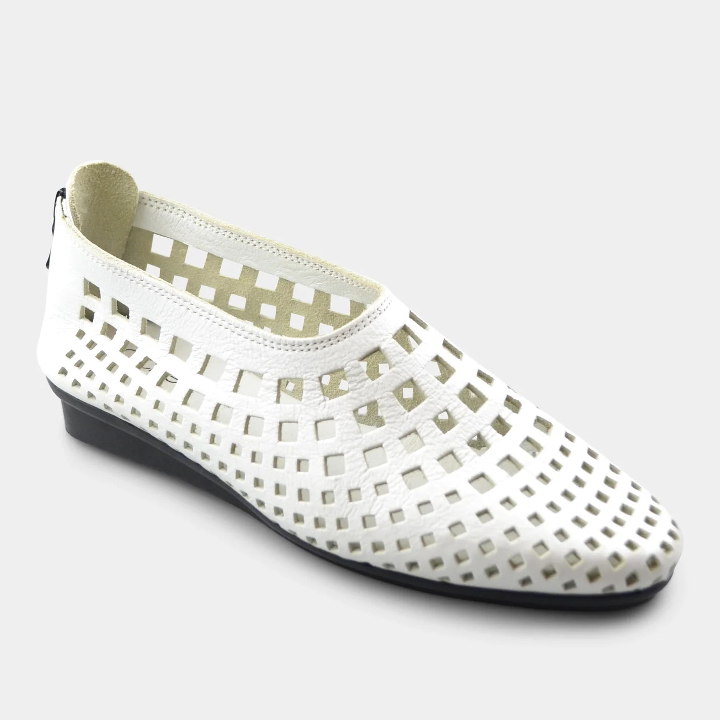 Arche / Nirick - White
