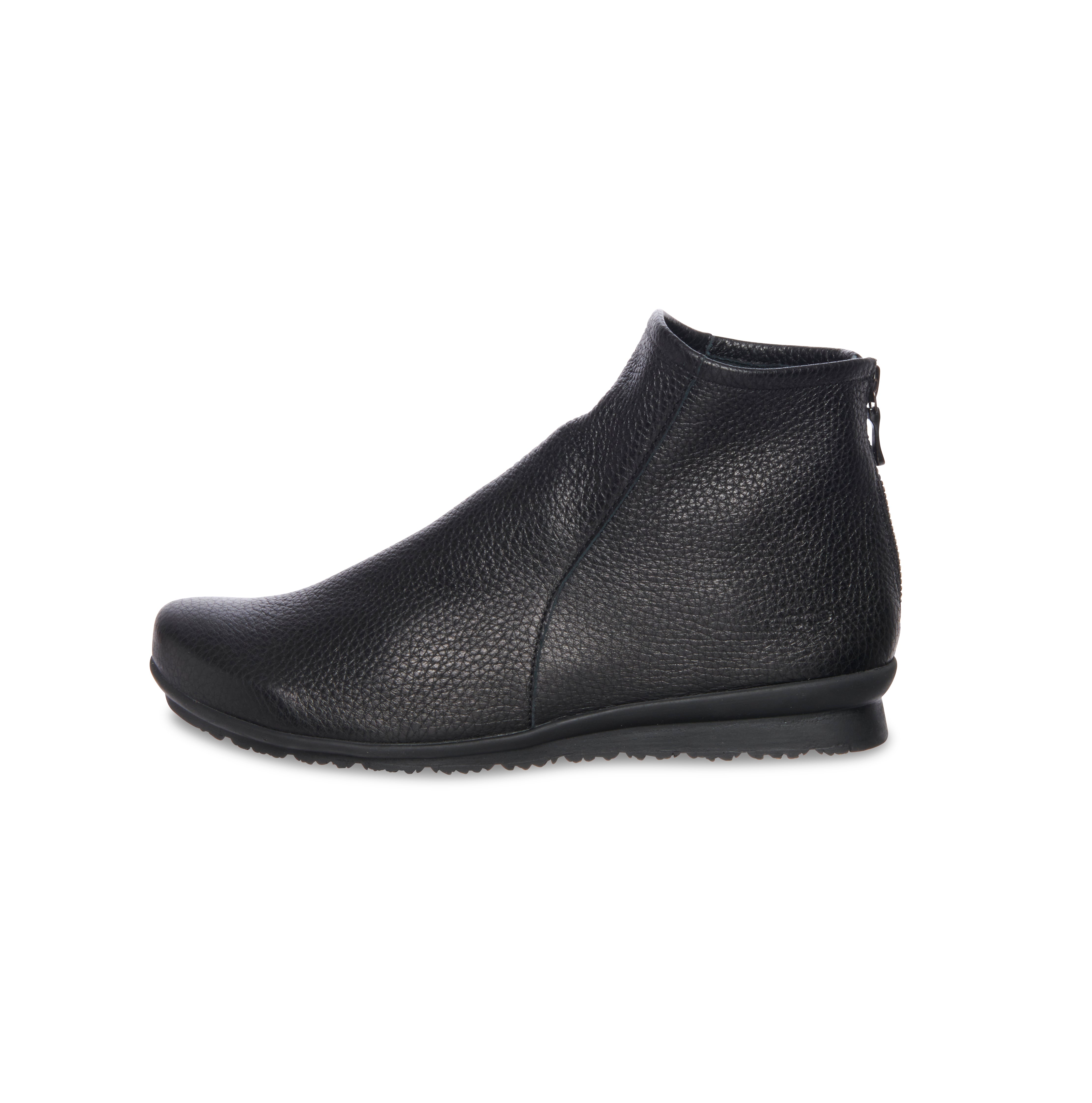Arche / Baryky – Black