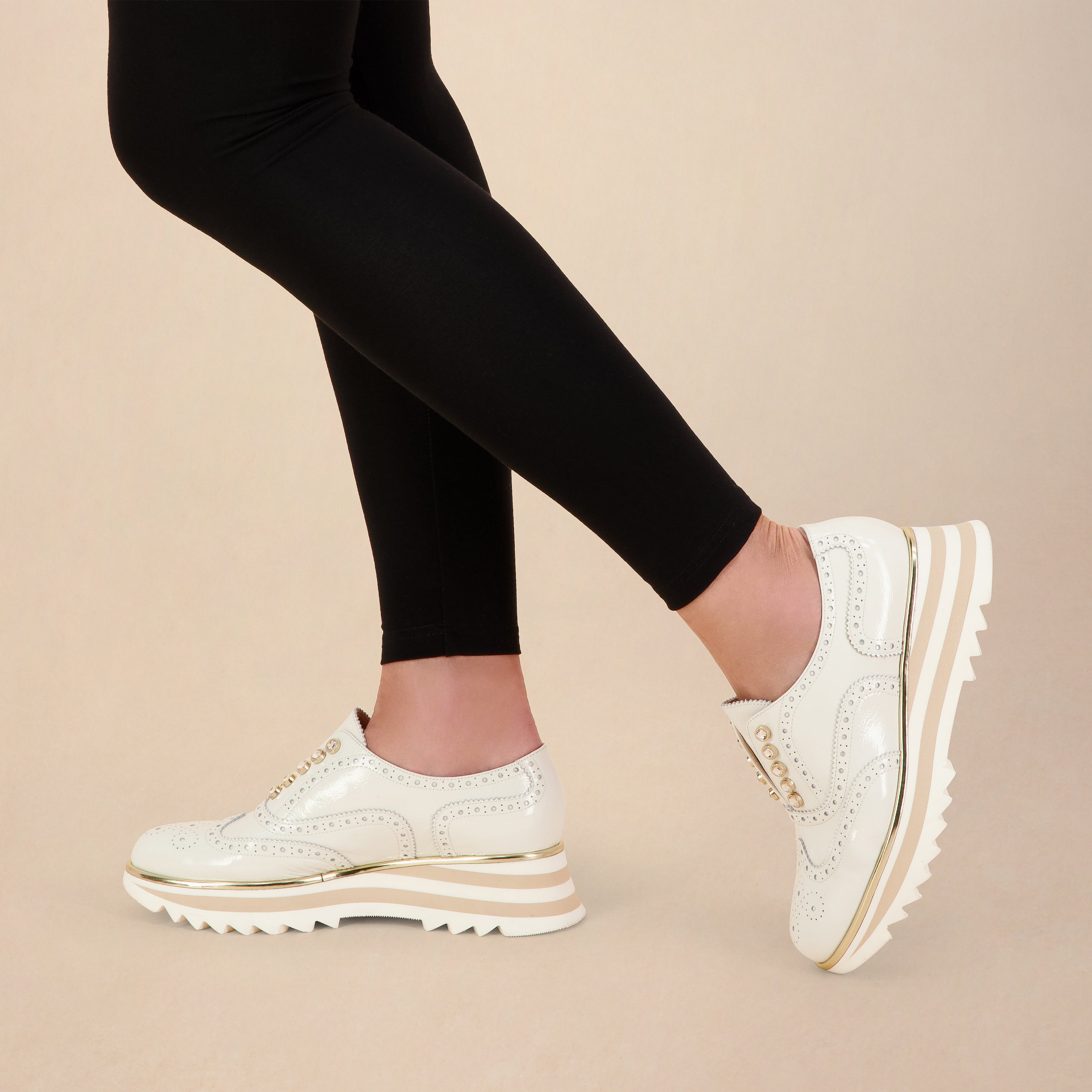 Luca Grossi / 623 - White