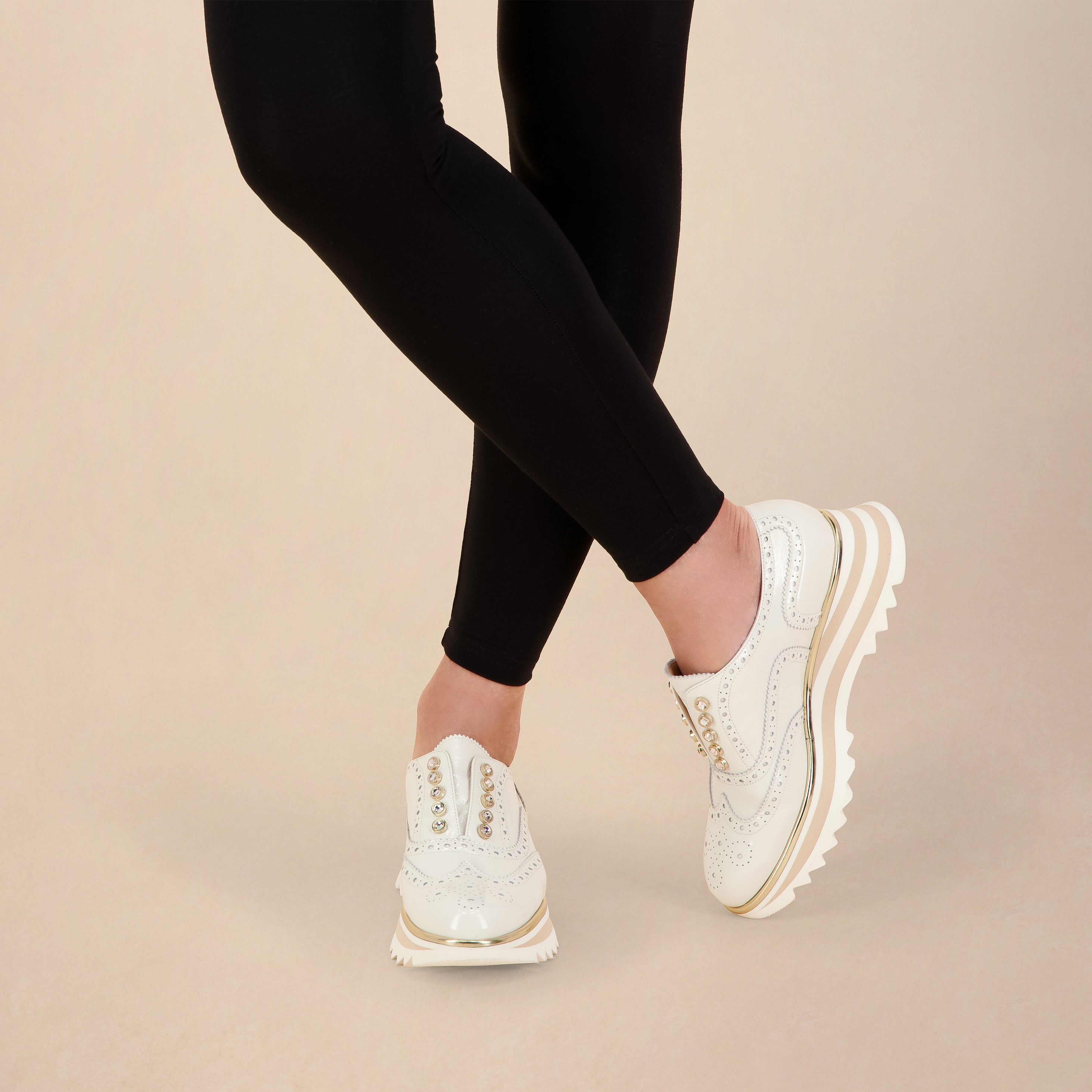 Luca Grossi / 623 - White