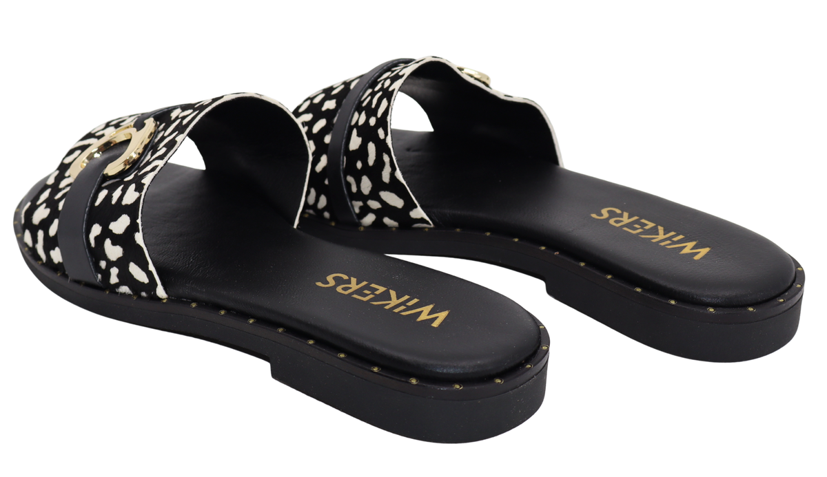 Wikers / 4768 - Black and White