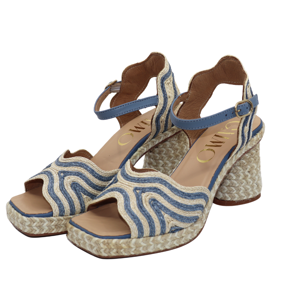 Gaimo / Danae - Blue and Natural