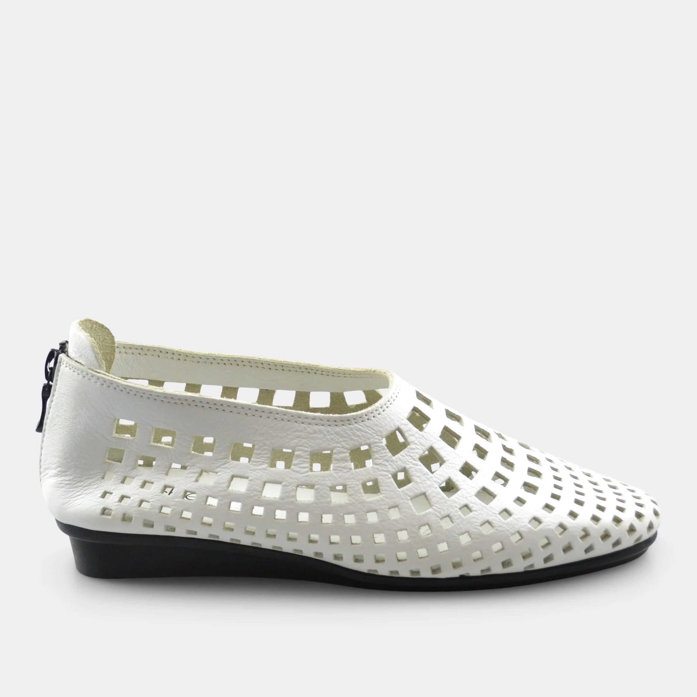 Arche / Nirick - White