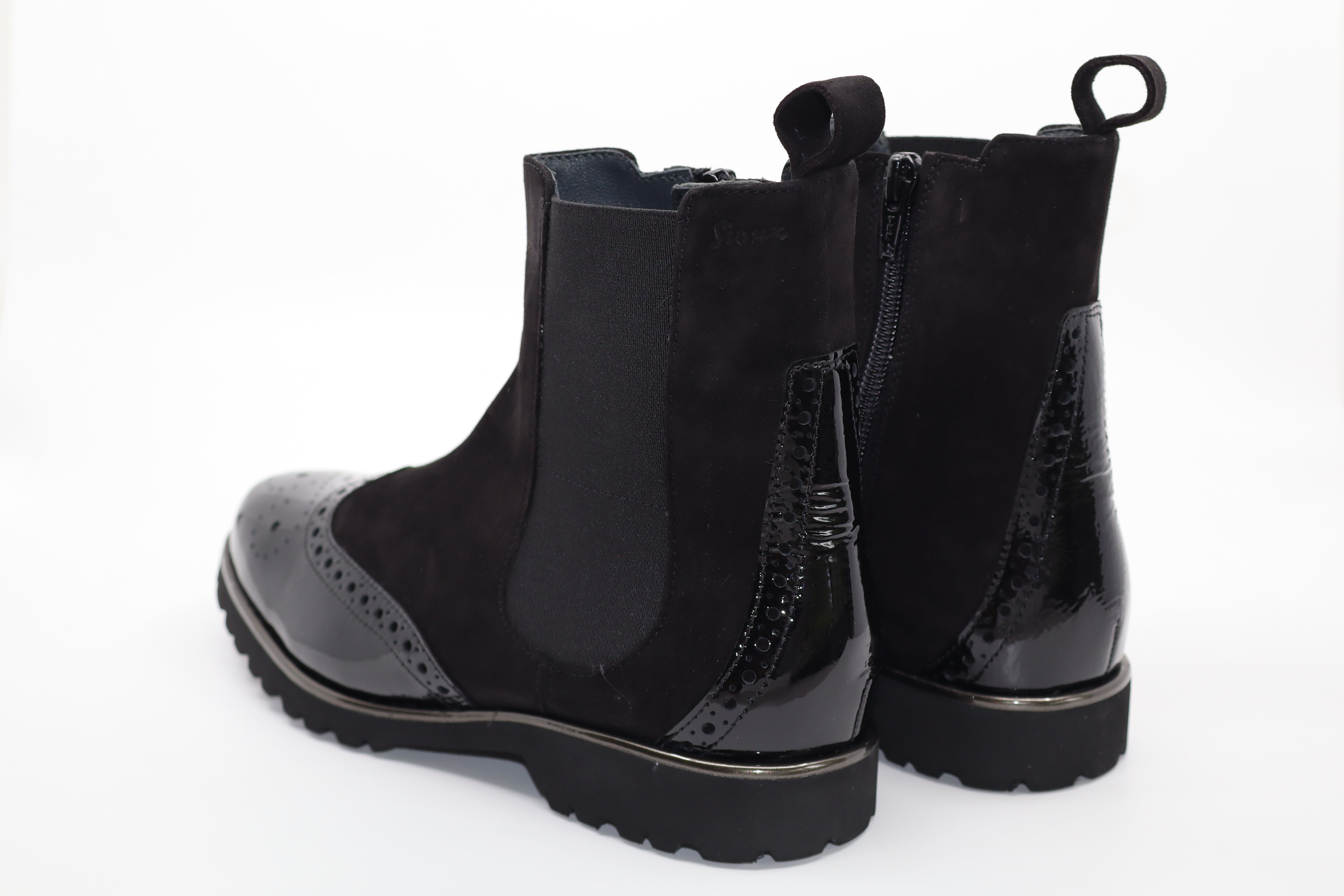 Sioux / Meredith - Black Boot