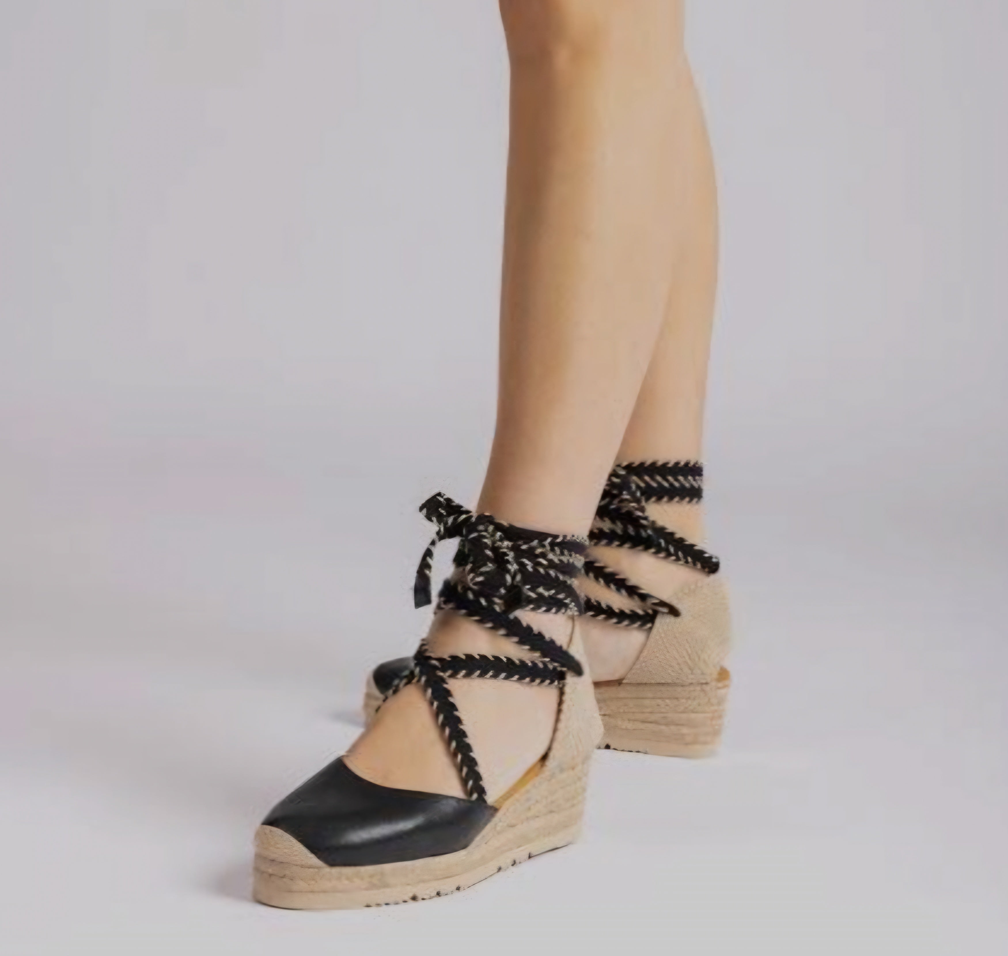 Unisa / Chaplin - Black