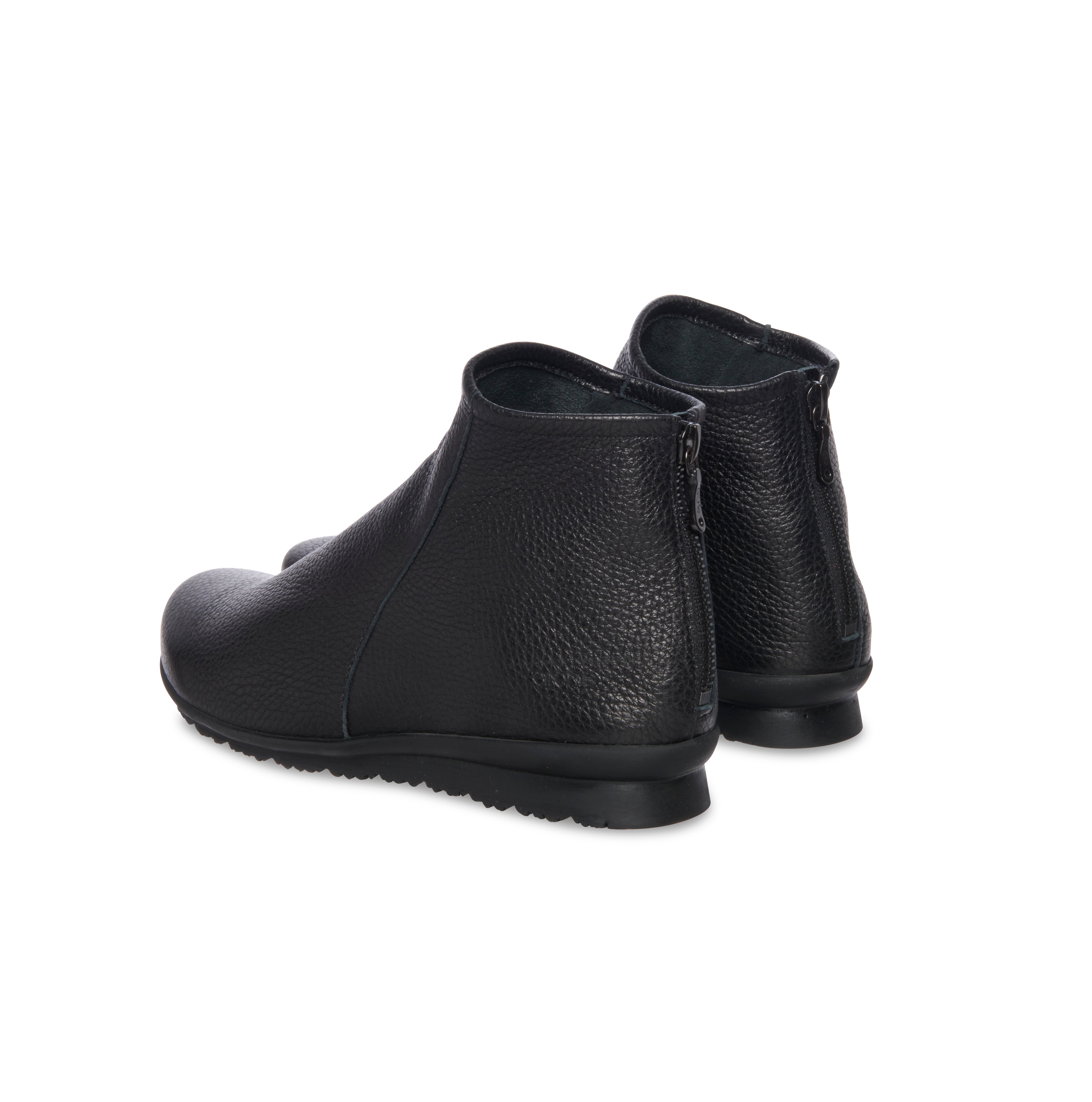 Arche / Baryky – Black