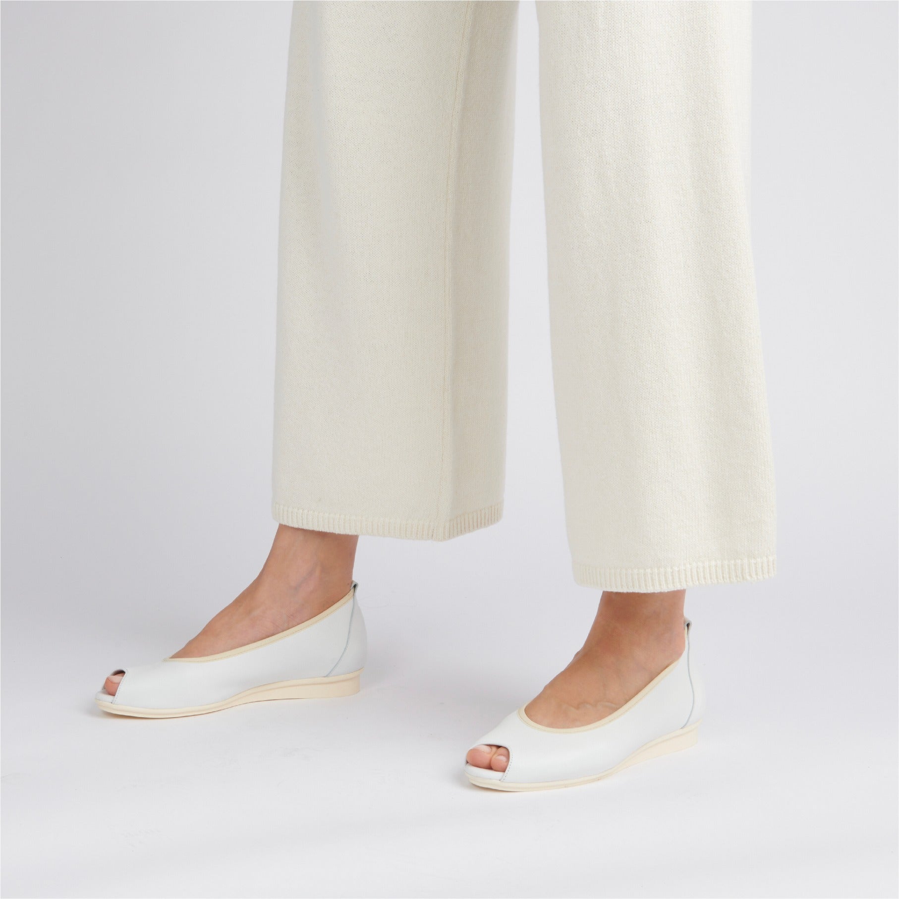 Arche / Nimhea - White